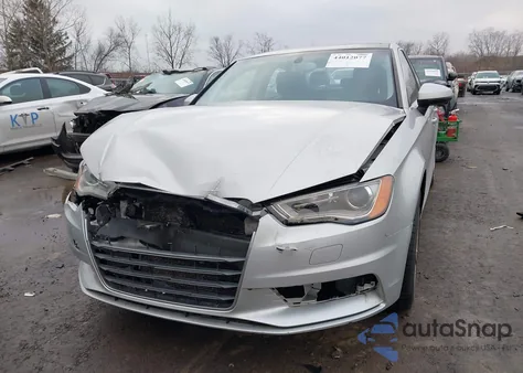 2015 Audi A3 2.0T Premium z USA, uszkodzony, nr VIN WAUBFGFF3F1000828